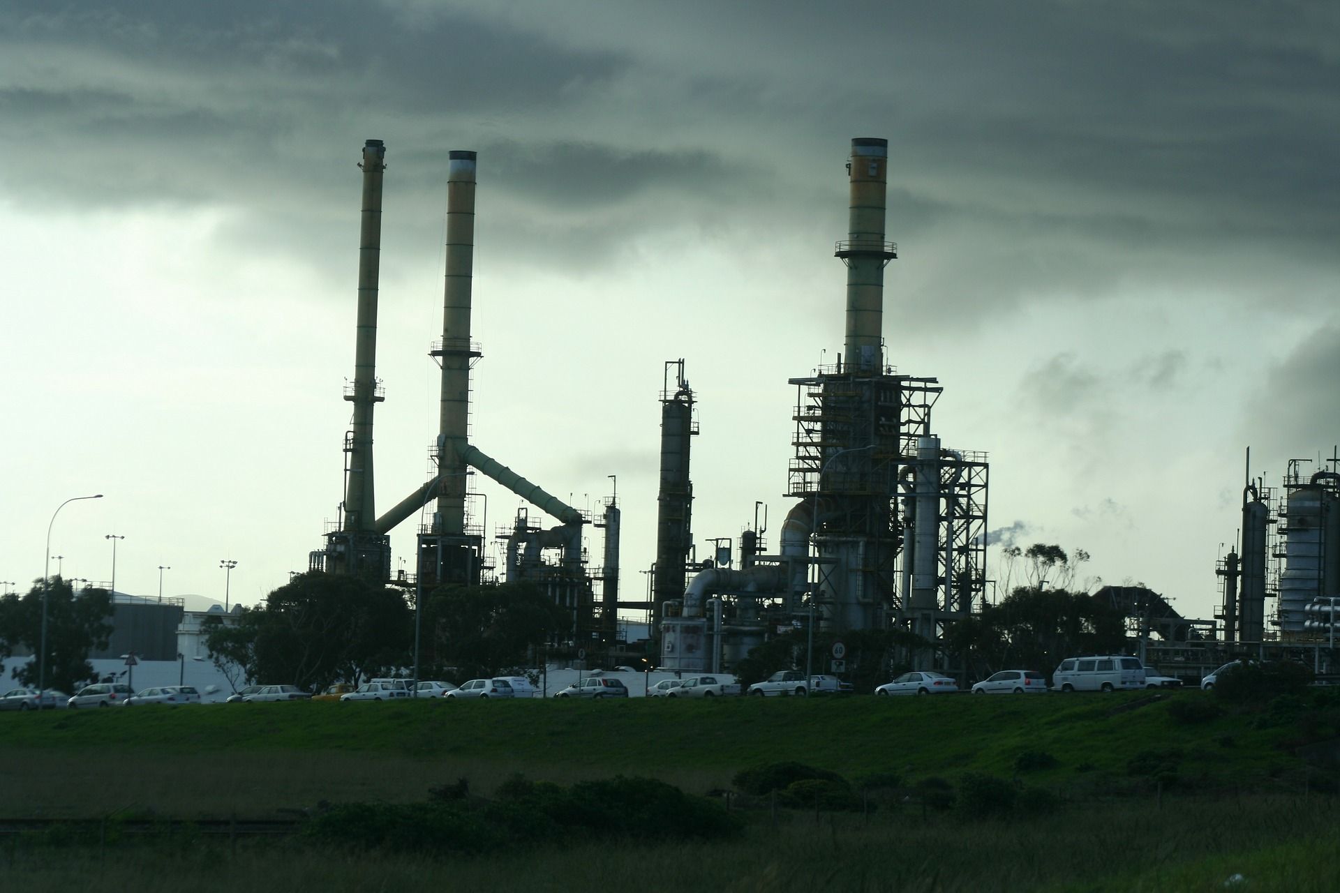 KORONAVİRÜS PETROL FİYATLARINI NASIL ETKİLEDİ?