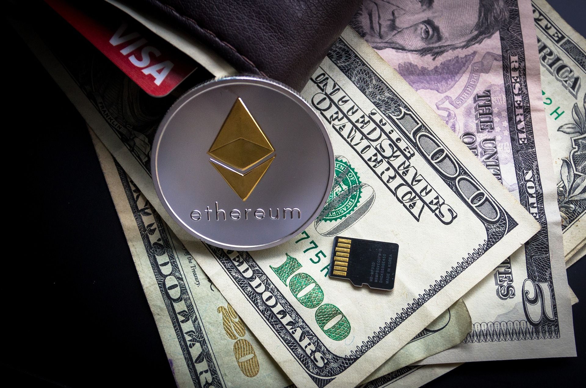 STABLECOIN İLE YAPILAN İŞLEMLER ARTIŞA GEÇTİ