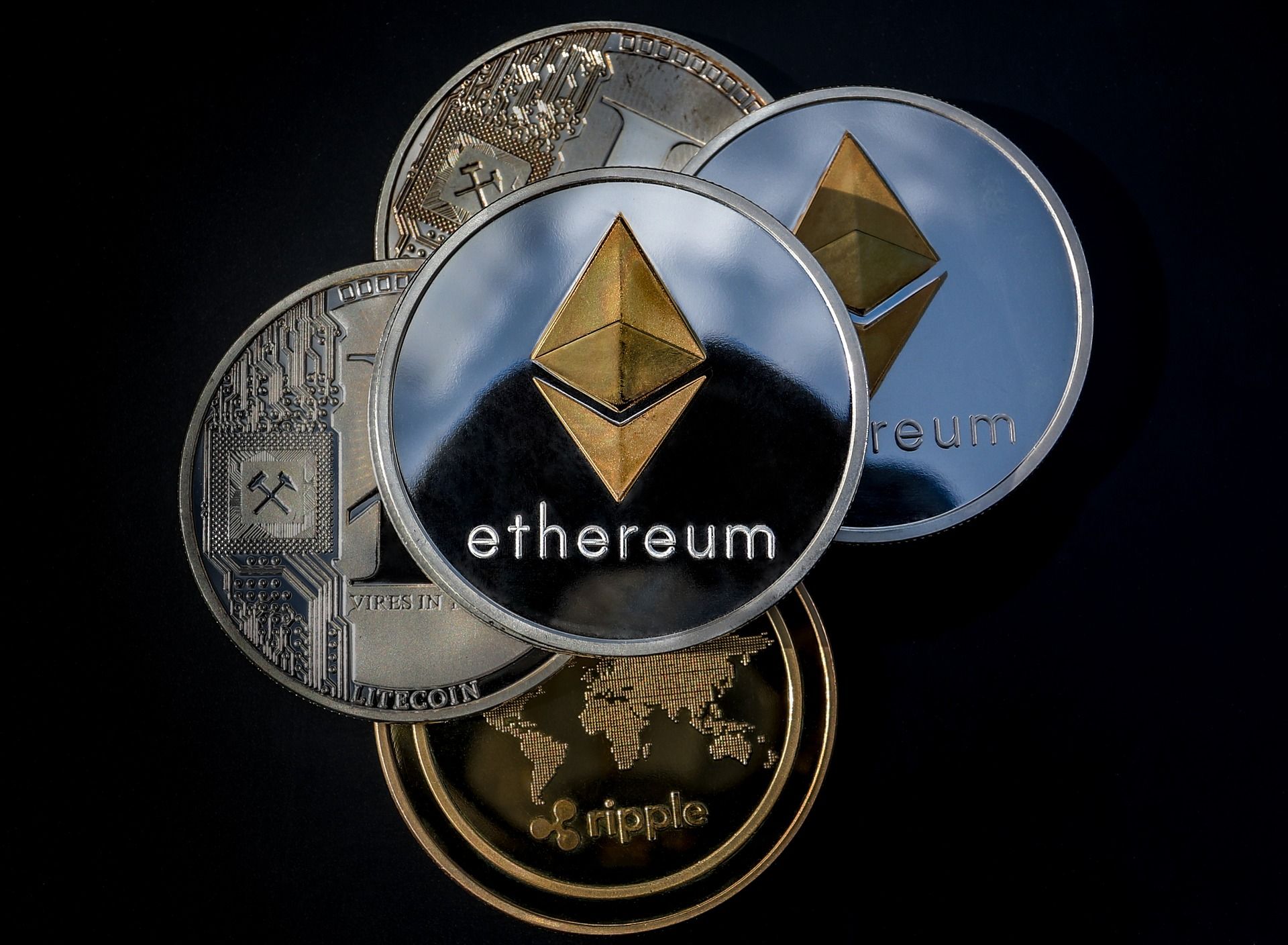 ETHEREUM AKTİF ADRESLERİ İLK DEFA BİTCOİN'İ GEÇTİ